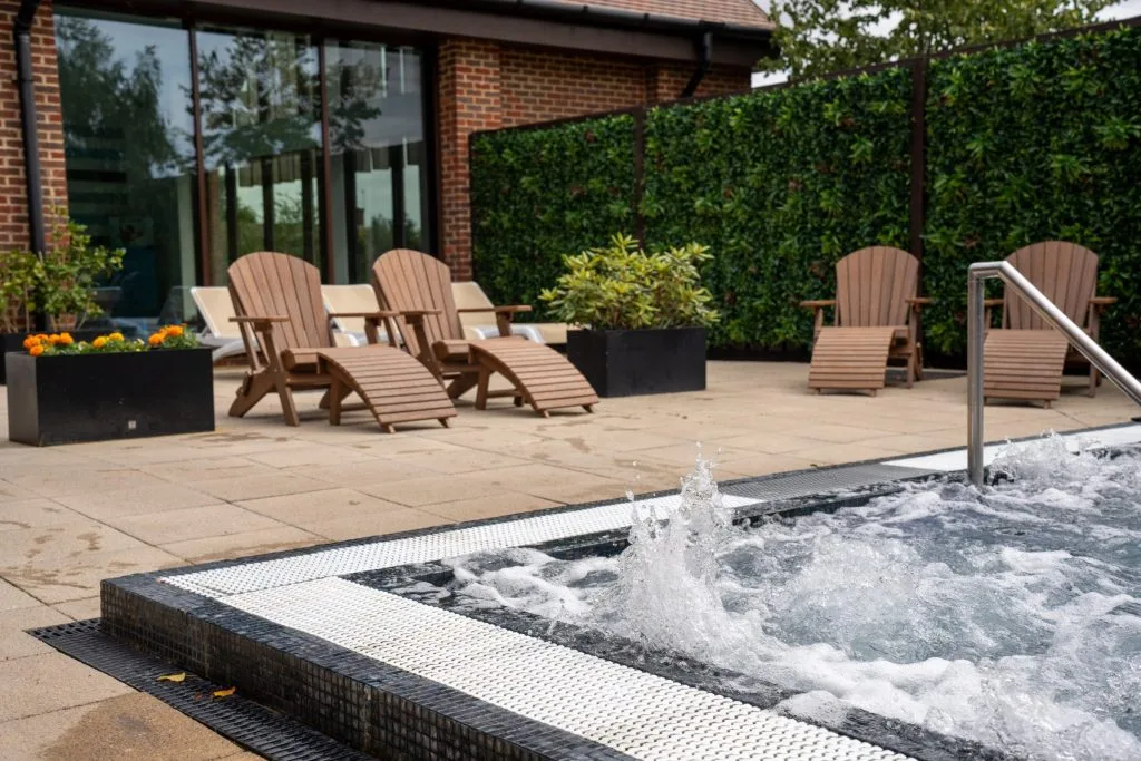 Outdoor garden spa facilities at spa in kent