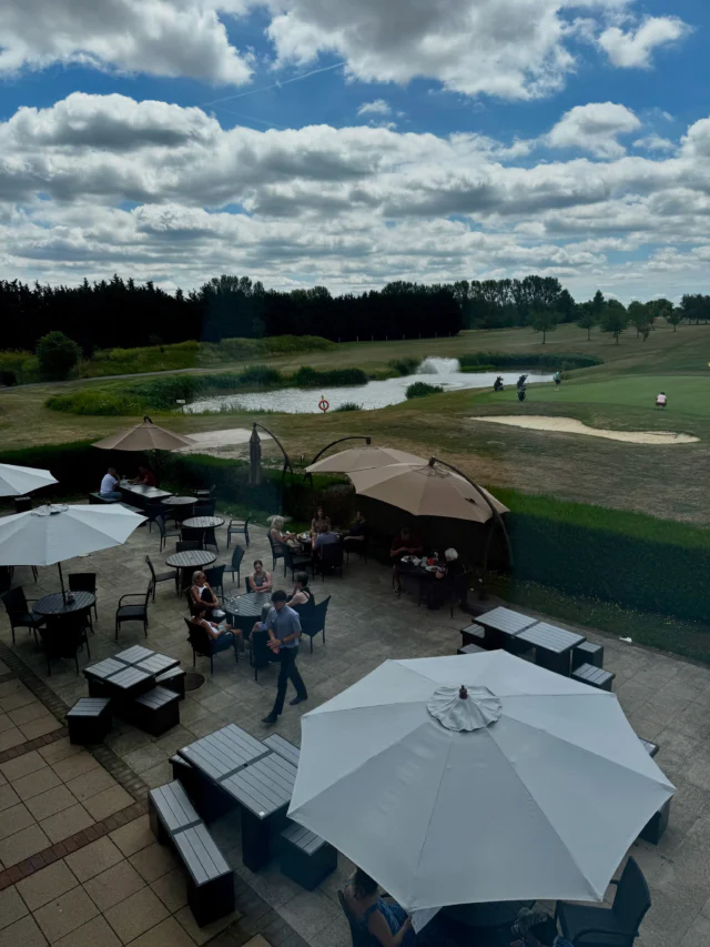 Come join us in the clubhouse in the lovely warm weather for an ice cold refreshment #birchwood #thirsty #drink #food
